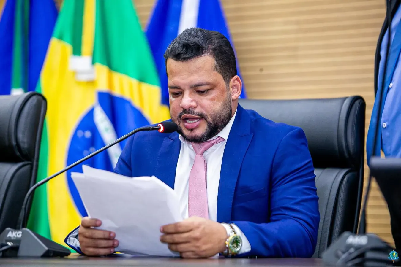 Deputado Edevaldo Neves cobra revisão do auxílio alimentação dos servidores da Fease