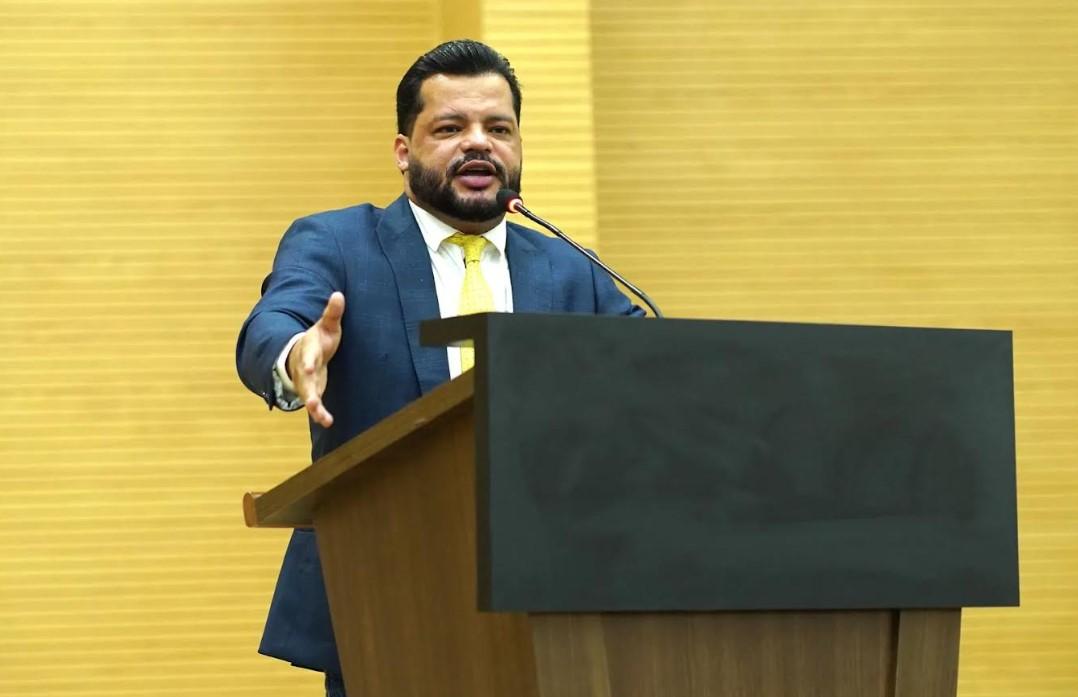 Deputado Edevaldo Neves pede aplicação do ENEM nos distritos de Porto Velho