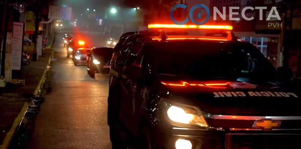 Polícia Civil prende 20 pessoas em operação contra facção que movimentava mais de R$ 1 milhão por ano em RO e CE