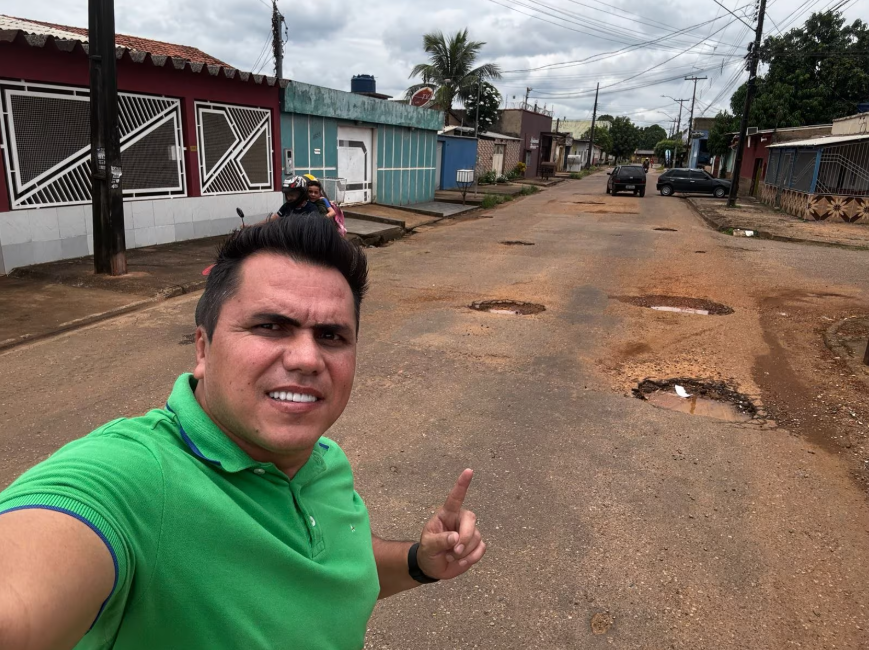 Após pedido do Vereador Edimilson Dourado, Seinfra recupera Rua Sorocaba no Caladinho