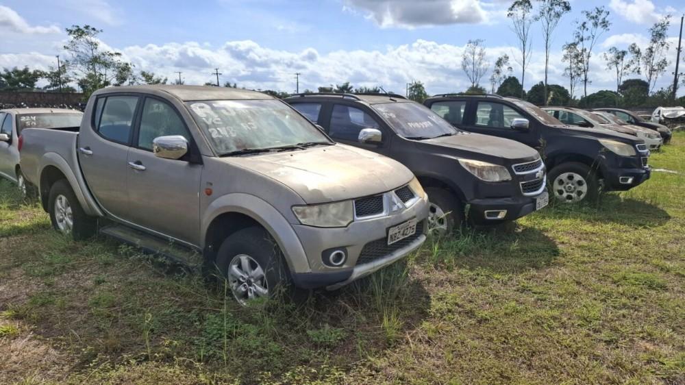 Detran-RO abre dois leilões e oferece mais de 500 veículos recuperáveis em municípios de Rondônia