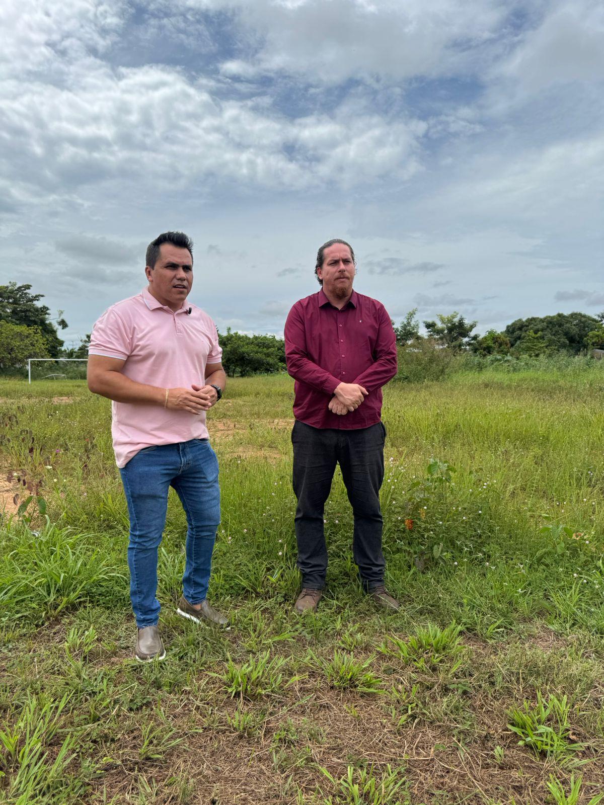 Após solicitação de Edimilson Dourado, canal no Castanheiras recebe limpeza histórica