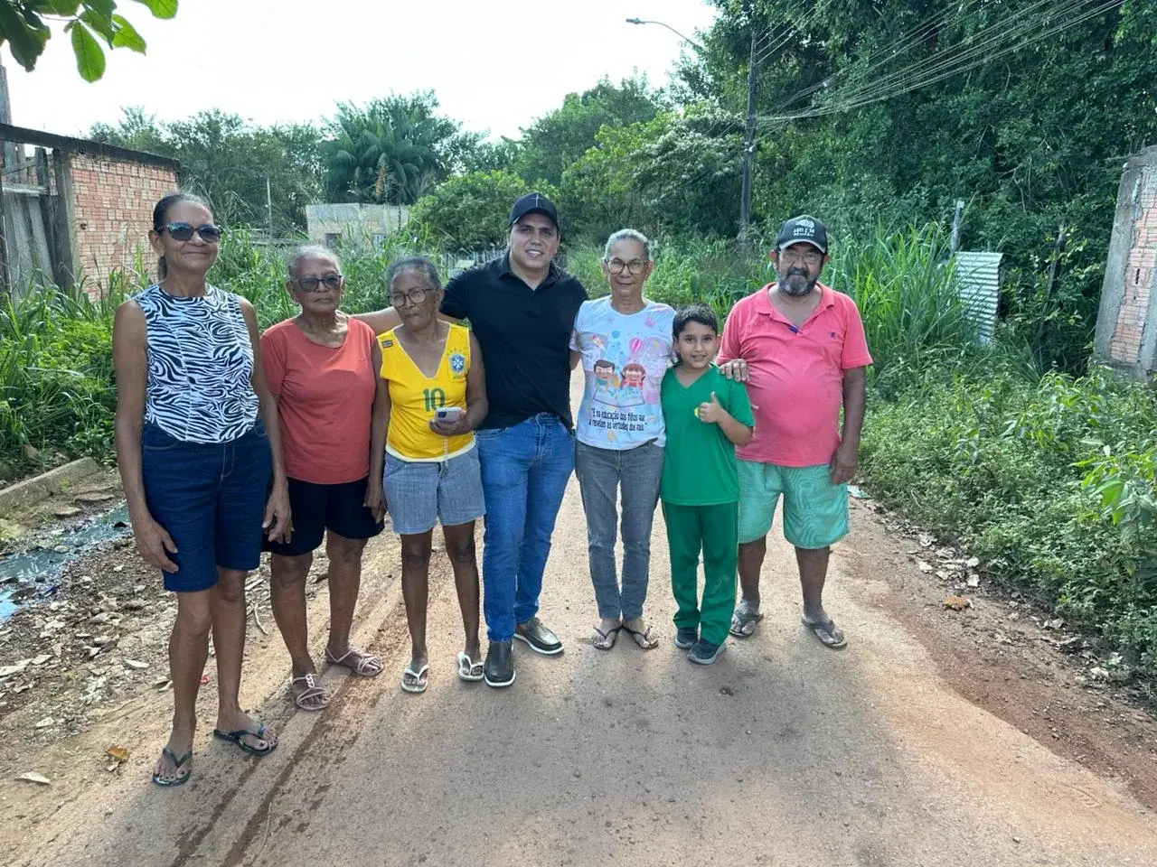 Vereador Edimilson Dourado acompanha demandas do bairro Nova Floresta e solicita melhorias