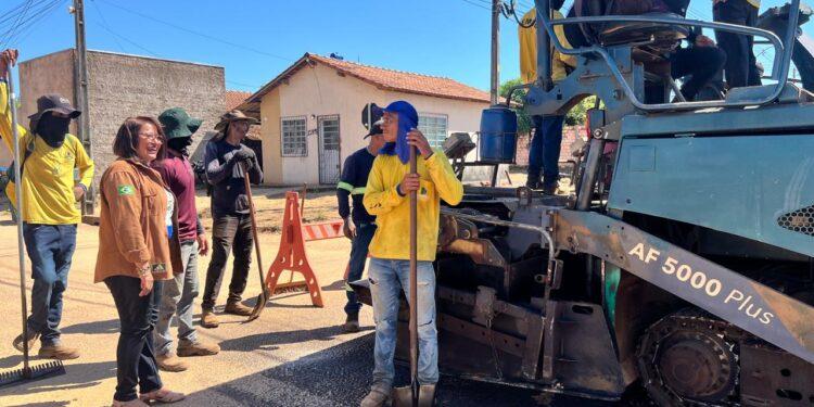 Após pedido do vereador Edimilson Dourado, Prefeitura inicia recapeamento de 19 ruas no Cristal da Calama