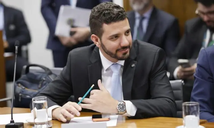 Comissão aprova projeto que cria programa para melhoria das estradas vicinais