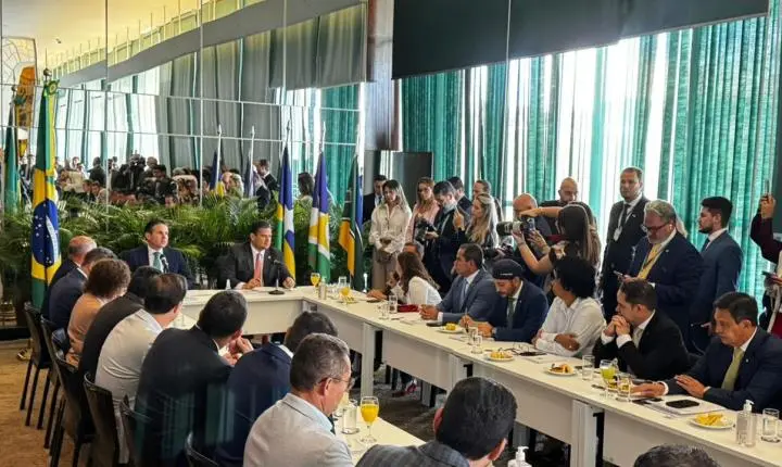 Dignidade aos servidores: Sílvia Cristina destaca o envio da PEC 47 da transposição à CCJ da Câmara dos Deputados 