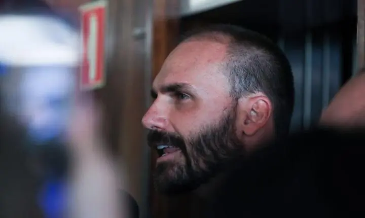 DPU defende rejeição de denúncia da PGR contra Eduardo Bolsonaro