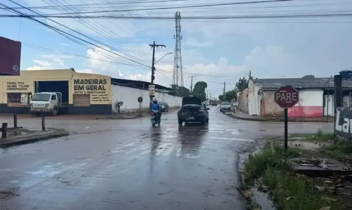 EDIMILSON DOURADO: Vereador reforça pedido por quebra-molas na Rua Angico para reduzir acidentes