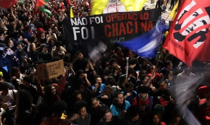 Em atos, movimento negro pede investigação independente de ação no Rio