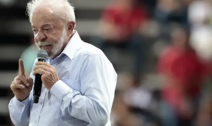 Lula diz que governo fará de tudo para conter preço do diesel
