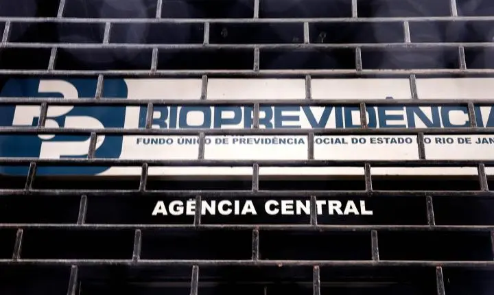 Operação contra Castro mira aportes de R$ 3,6 bi em fundos do Master