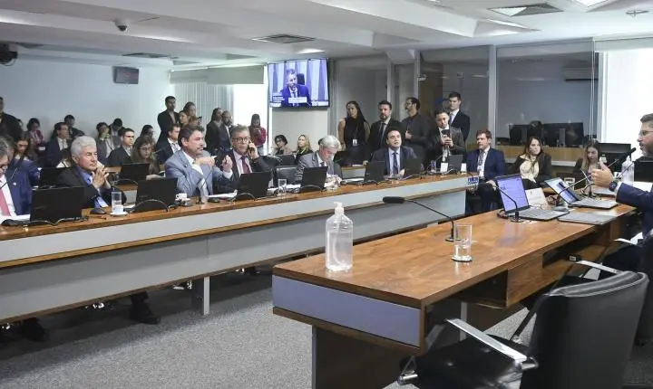 Pedido de vista adia votação da Política de Minerais Críticos