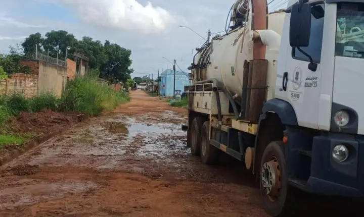 Seinfra atende pedido do vereador Edimilson Dourado de limpeza de bueiro e limpeza de vias na zona sul