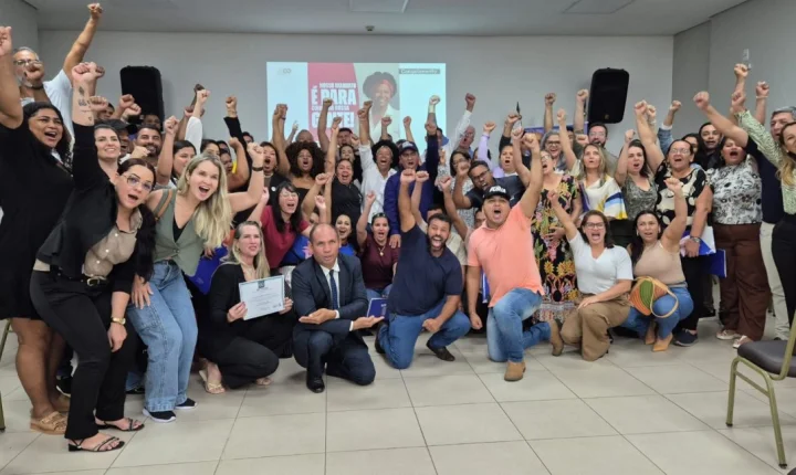 SILVIA CRISTINA: Fundação Francisco Dornelles promove capacitação para fortalecer lideranças