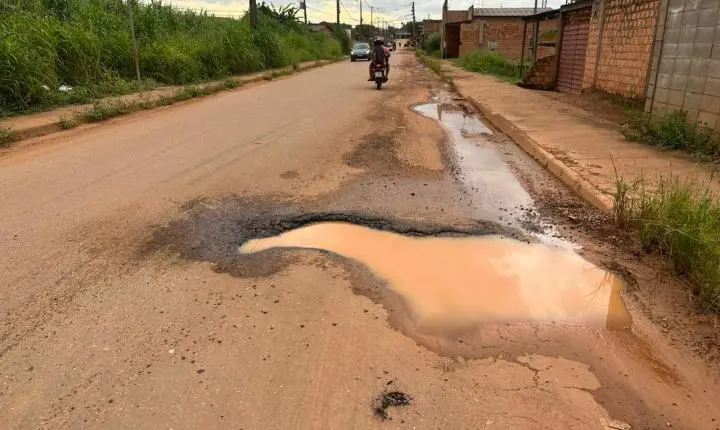 Vereador Edimilson Dourado cobra limpeza e recuperação de via pública na zona Leste de Porto Velho