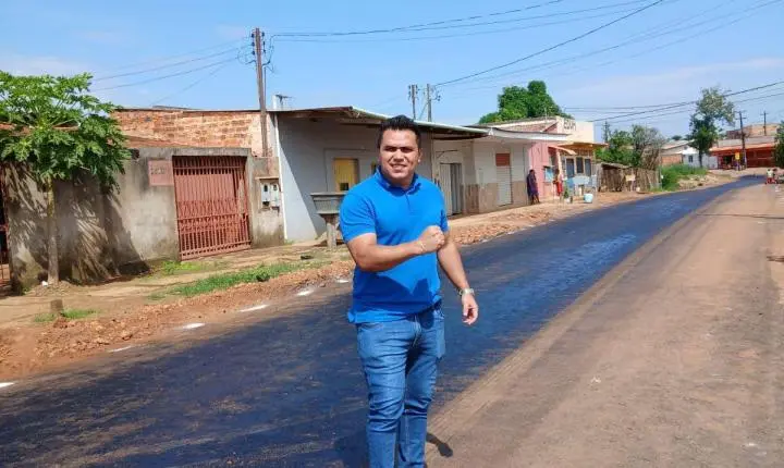Vereador Edimilson Dourado garante pavimentação de mais uma rua no bairro Castanheira