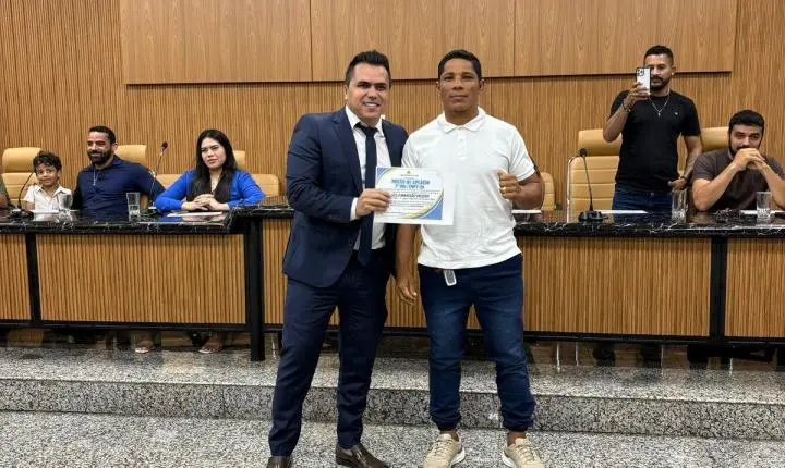 Vereador Edimilson Dourado presta homenagem a mestre de artes marciais por contribuição ao esporte em Rondônia