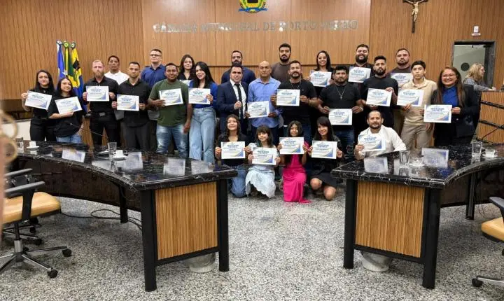 Vereador Edimilson Dourado presta homenagem a mestre de artes marciais por contribuição ao esporte em Rondônia