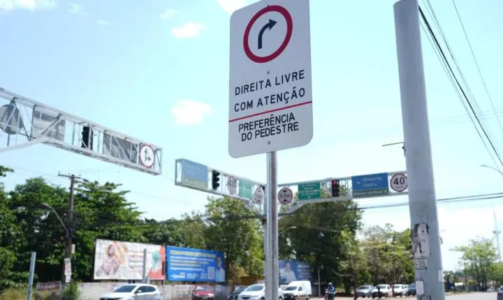 Vereador Edimilson Dourado solicita implantação de “direita livre” na Campos Sales com Jatuarana